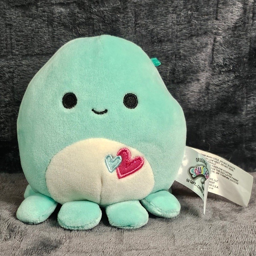 Squishmallows Zobey the Octopus 5" Plush Open Eyes 2-Hearts Valentine N007 Rare.